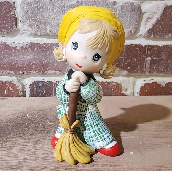 Taylor Swift I Keep My Side Of The Street Clean Altered Moments - Picture 2 of 10